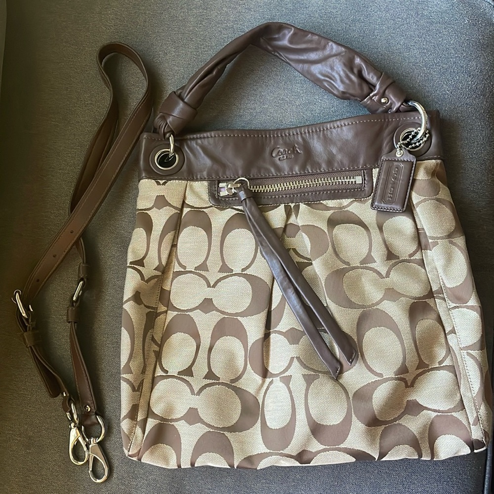 Large COACH purse, classic tan and brown